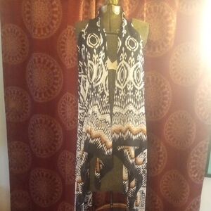 Black and White Patterned Open Front Cardigan